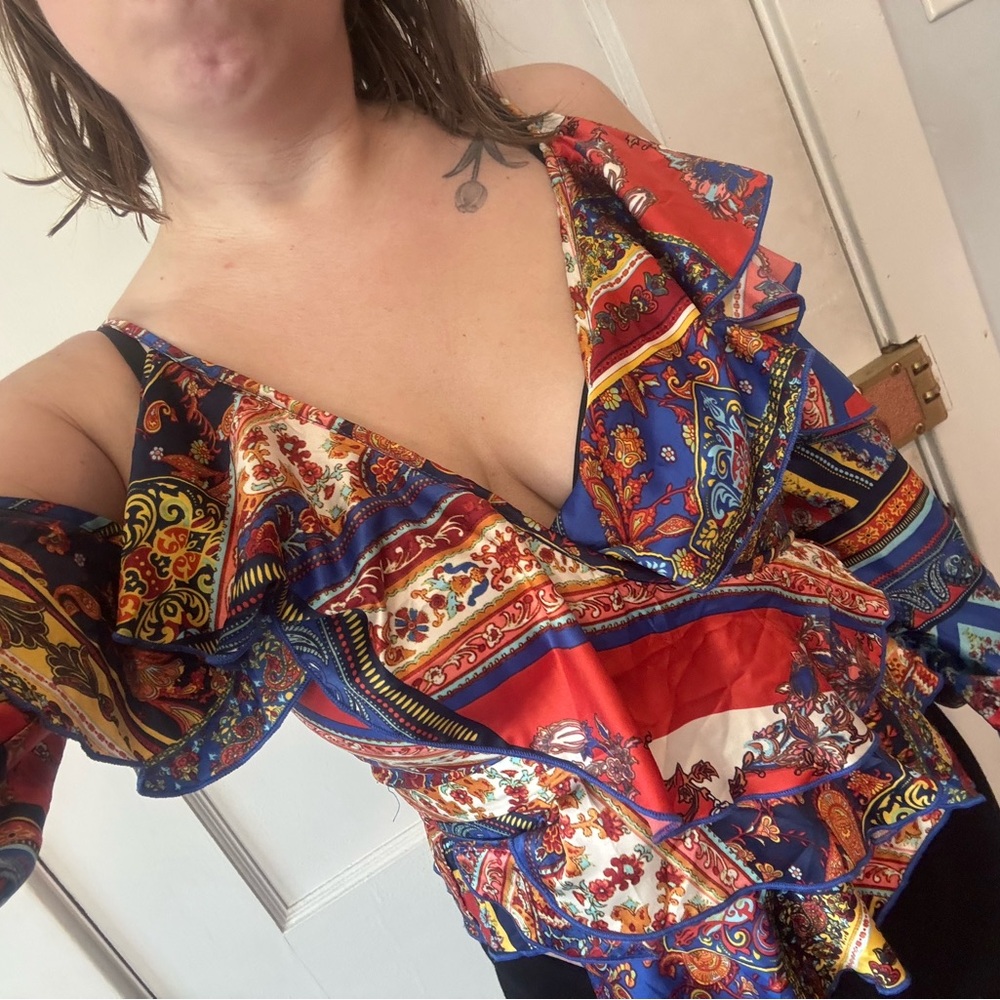VENUS Multicolor Off-Shoulder Blouse